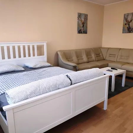 아파트 Koelcsey Apartman Szekszárd